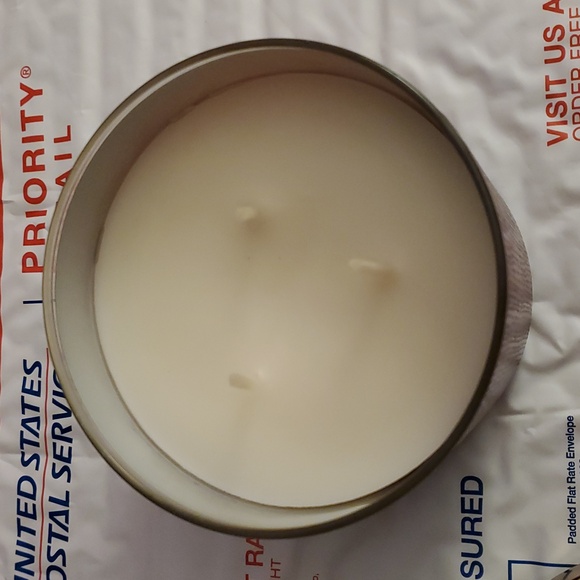 White Barn BBW Midnight Cocktails 3 wick candle - Picture 4 of 6